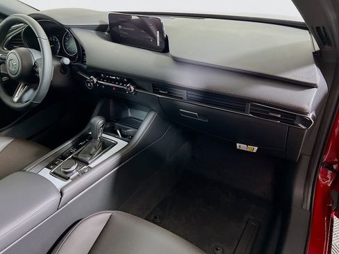 New 2026 MAZDA MAZDA3 Hatchback w/Premium Plus Pkg image 22