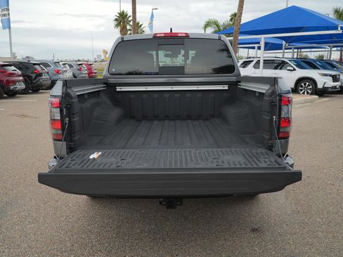 Used 2025 Nissan Frontier SV w/ SV Convenience Package image 7