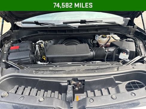 Used 2024 GMC Yukon XL SLT AWD/4WD image 4