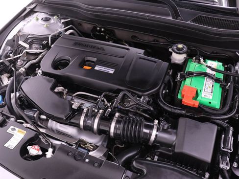 Used 2019 Honda Accord Touring image 17