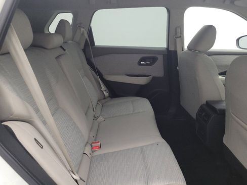 Used 2023 Nissan Rogue SV AWD/4WD image 19