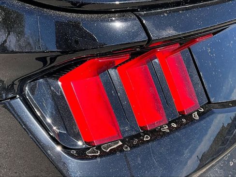 Used 2024 Ford Mustang GT Premium image 27