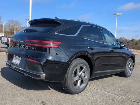 New 2026 Genesis GV70 2.5T Advanced image 4