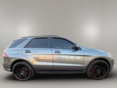 Used 2017 Mercedes-Benz GLE 400 4MATIC image 17