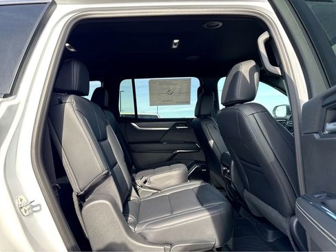 New 2026 GMC Acadia Elevation w/ Elevation Premium Package FWD image 6