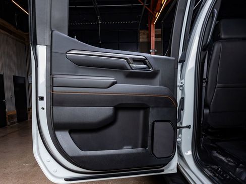 Used 2024 GMC Sierra 1500 AT4 w/ Technology Package image 38