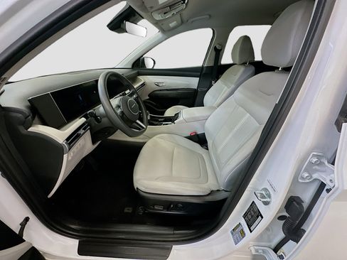 Used 2025 Hyundai Tucson SEL image 13