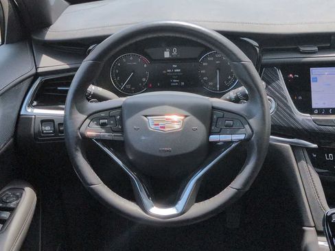 Used 2023 Cadillac XT6 Premium Luxury AWD/4WD image 23