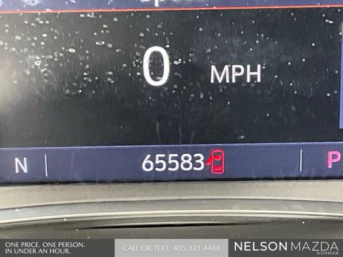 Used 2022 Chevrolet Traverse LT FWD image 48