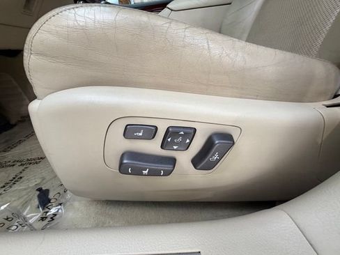 Used 2012 Lexus LS 460 AWD w/ Luxury Value Edition image 29