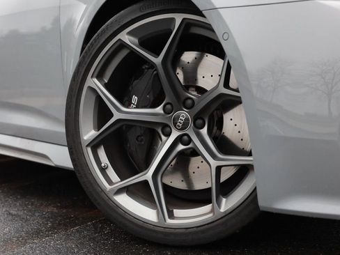 Used 2025 Audi RS 6 performance w/ Blue RS Design Package Plus image 19