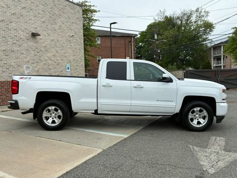Used 2017 Chevrolet Silverado 1500 LT w/ All Star Edition AWD/4WD image 4
