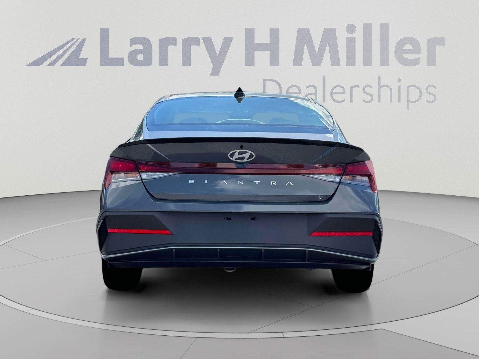 New 2026 Hyundai Elantra SEL Sport FWD image 6