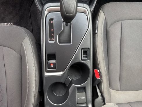 Certified 2025 Subaru Impreza 2.0i image 32