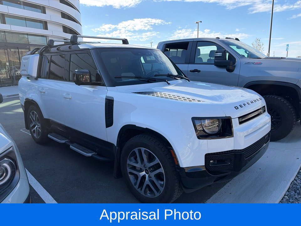 Used 2023 Land Rover Defender 130 X-Dynamic SE AWD/4WD image 3