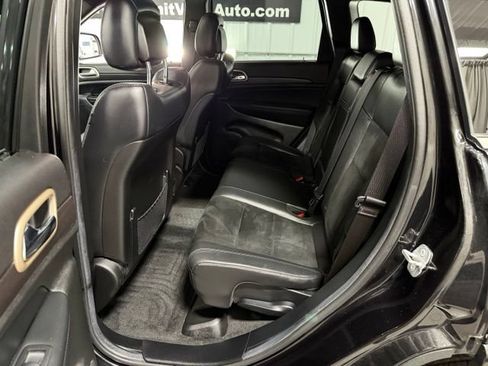 Used 2014 Jeep Grand Cherokee Altitude AWD/4WD image 10