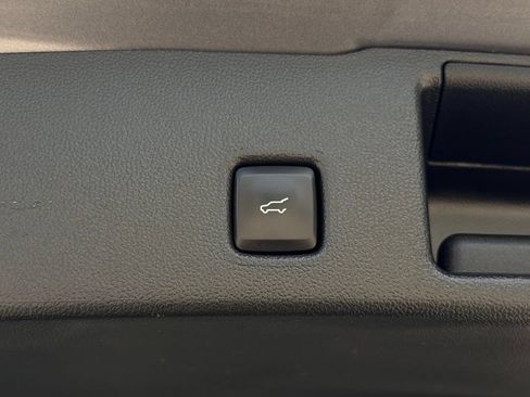 Used 2023 Ford Escape ST-Line AWD/4WD image 18