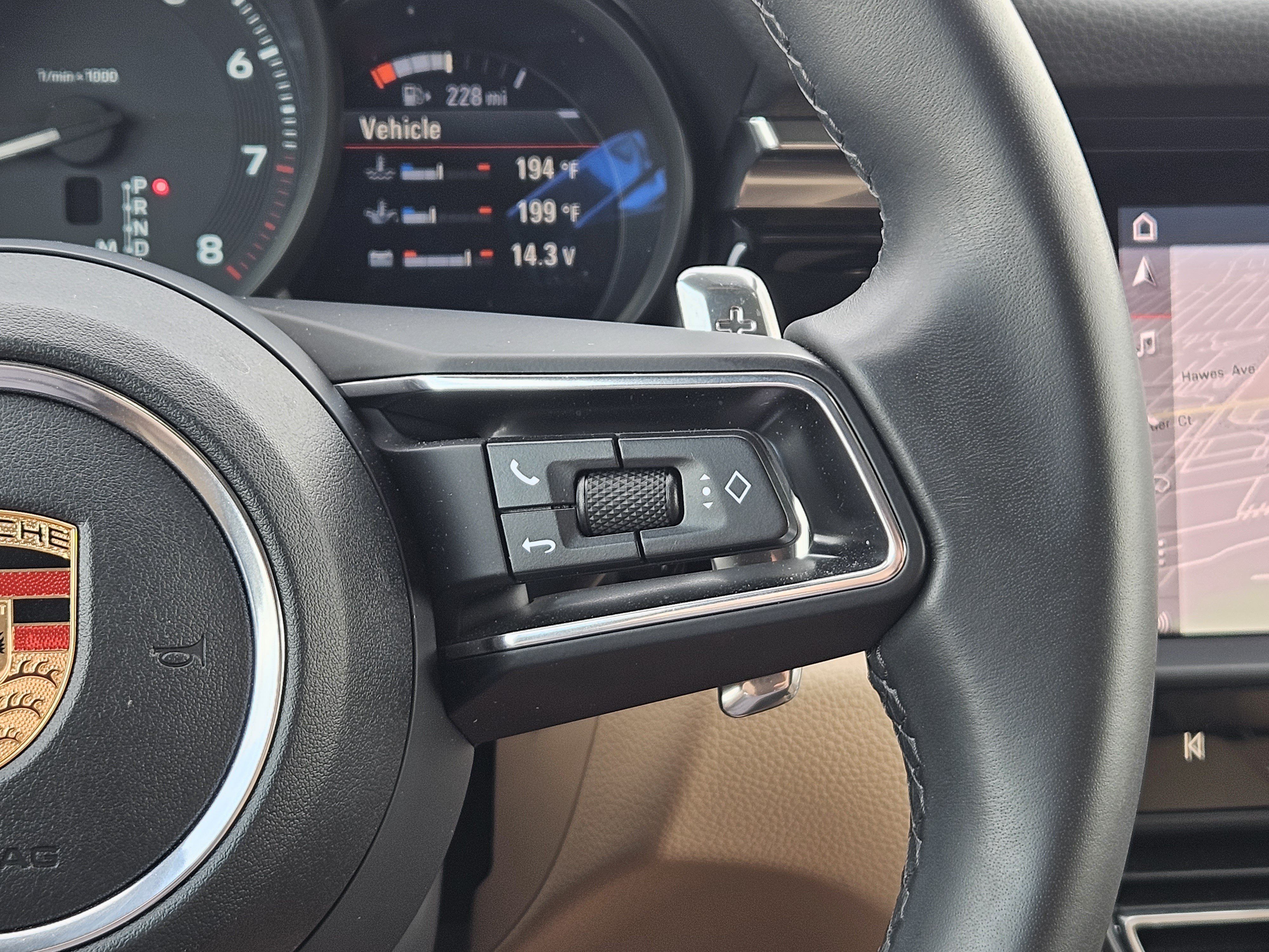 Certified 2026 Porsche Macan AWD/4WD image 27