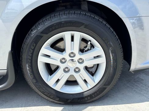 Used 2019 Dodge Grand Caravan SXT image 29