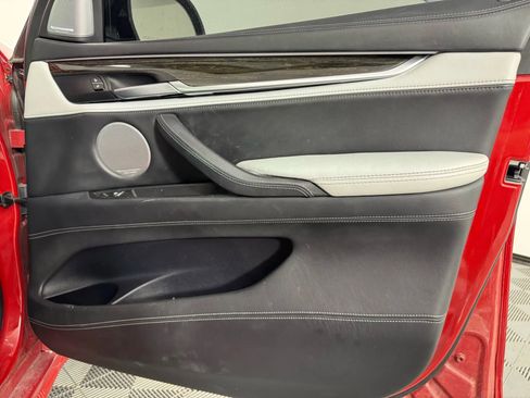 Used 2018 BMW X6 M image 42