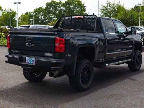 Used 2019 Chevrolet Silverado 3500 High Country AWD/4WD image 10