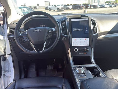 Used 2023 Ford Edge SEL AWD/4WD image 2