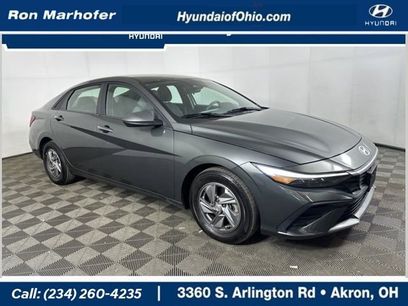 Used 2025 Hyundai Elantra SE w/ Cargo Package