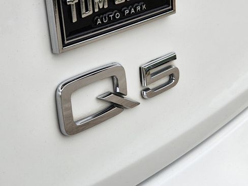 Used 2018 Audi Q5 2.0T Premium Plus w/ Premium Plus Package image 30