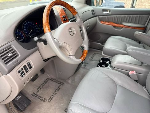 Used 2006 Toyota Sienna AWD image 32