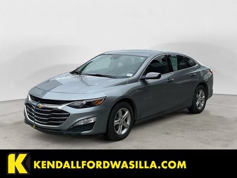 Used 2024 Chevrolet Malibu LT FWD image 1