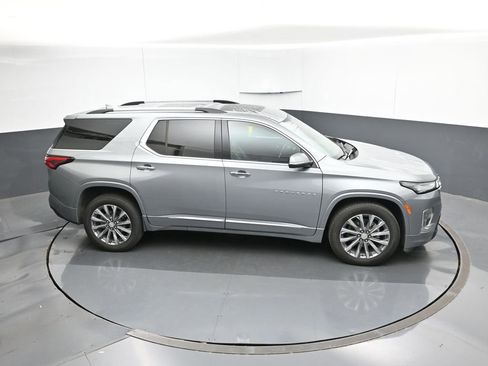 Used 2023 Chevrolet Traverse Premier image 53
