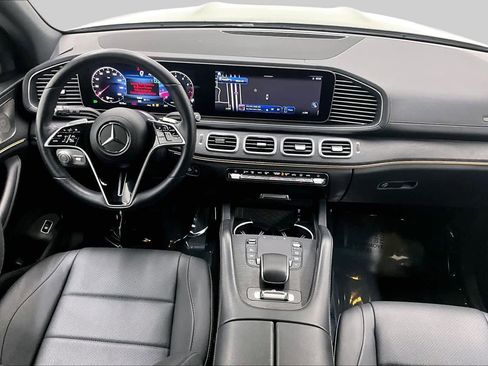 Certified 2025 Mercedes-Benz GLS 450 4MATIC image 15