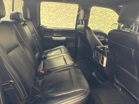 Used 2020 Ford F150 Lariat w/ Equipment Group 502A Luxury AWD/4WD image 12