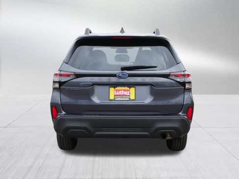 Certified 2025 Subaru Forester Premium AWD/4WD image 4