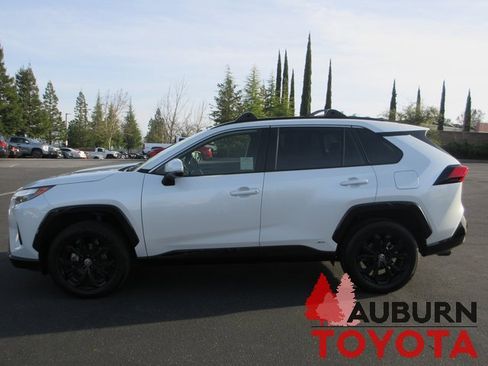 Certified 2024 Toyota RAV4 SE image 9