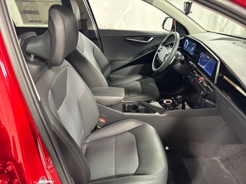 New 2026 Kia Niro Wind w/ Wind Preserve Package FWD image 27