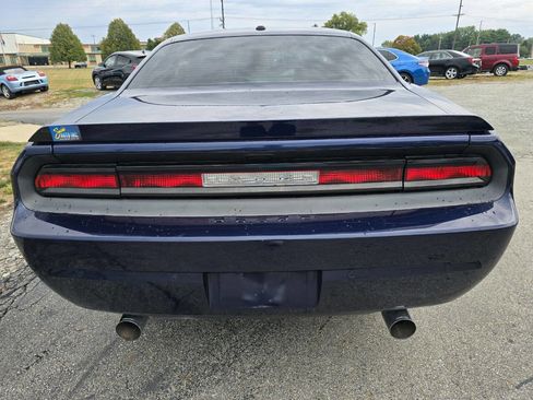 Used 2013 Dodge Challenger R/T image 6