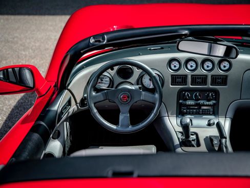Used 1994 Dodge Viper RT/10 image 8