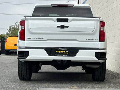 Used 2024 Chevrolet Silverado 1500 Custom RWD image 5