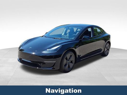 Used 2023 Tesla Model 3 Standard Range RWD image 4