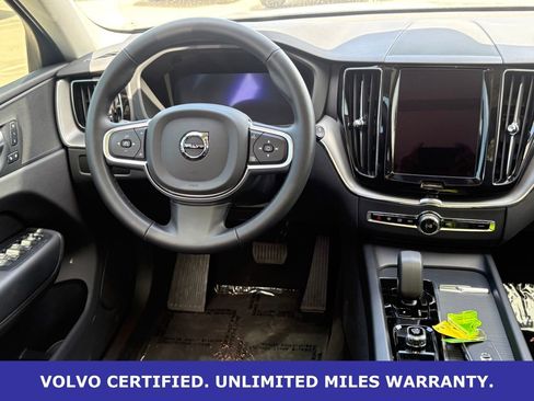 Certified 2025 Volvo XC60 B5 Core AWD/4WD image 15