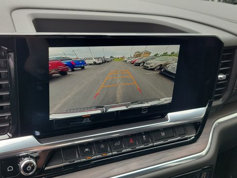 Used 2024 GMC Sierra 1500 SLT w/ SLT Premium Package AWD/4WD image 26
