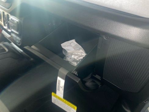 New 2026 Jeep Gladiator Sport image 17