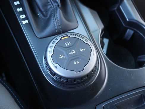 Used 2024 Ford Bronco Wildtrak image 29