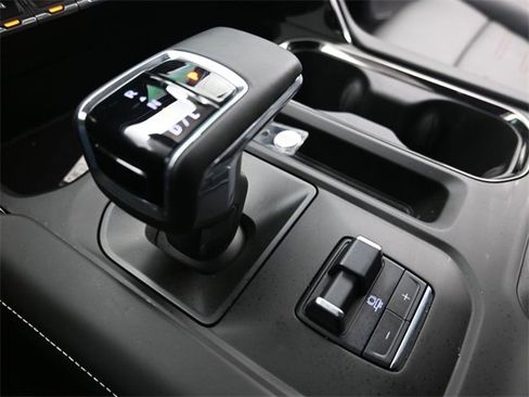 Used 2024 GMC Sierra 1500 AT4X image 16