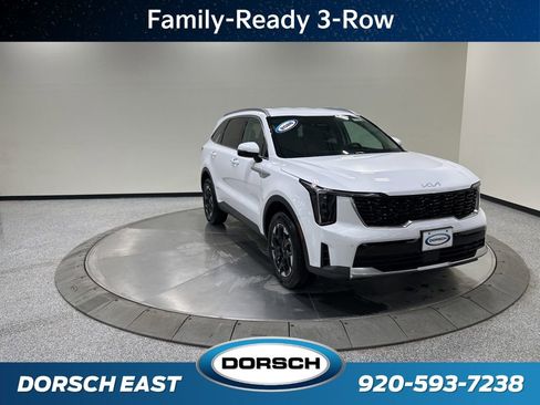 New 2026 Kia Sorento S AWD/4WD image 3