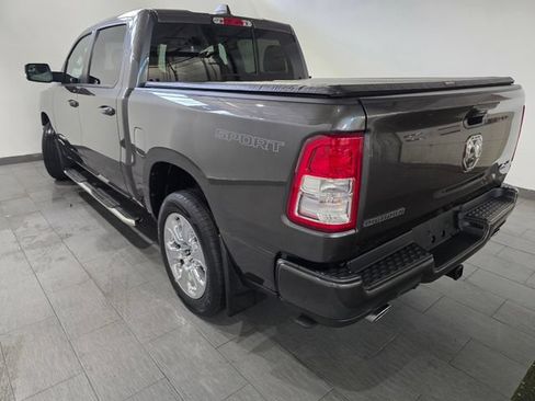 Used 2022 RAM 1500 Big Horn AWD/4WD image 3