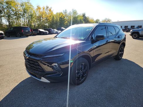 Used 2023 Chevrolet Blazer LT w/ Convenience Package image 4