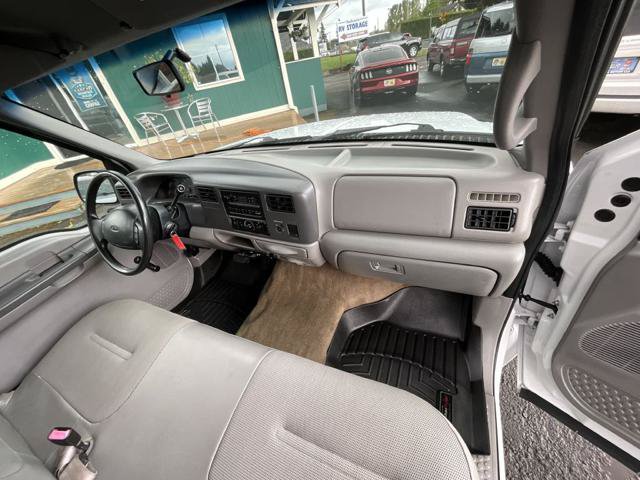 Used 2000 Ford F250 2WD Regular Cab Super Duty image 17