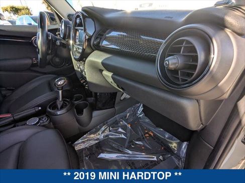 Used 2019 MINI Cooper S image 22
